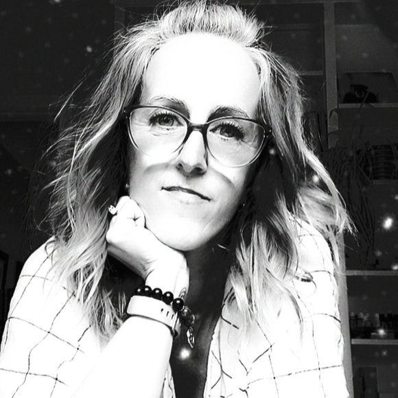 Meet your Posher, Jill - Picture 1 of 1